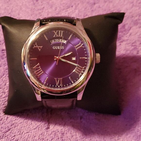 Guess Metropolitan Men's Analog Date & Day Watch W0792G1 - Picture 2 of 11